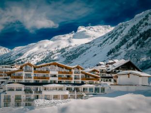 4 star superior Hotel Bellevue