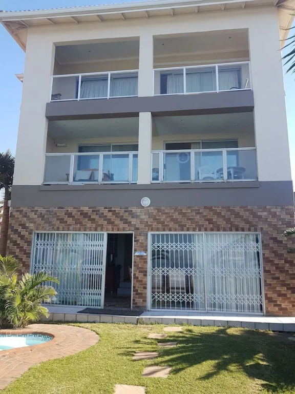 Bluff Tradewinds