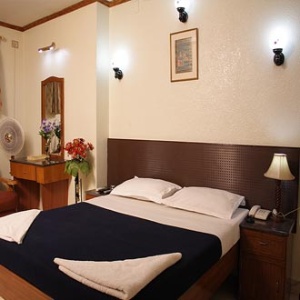 Hotel Crystal Residency