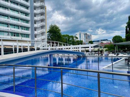 Grand Hotel Nirvana - All Inclusive & Free Beach Access