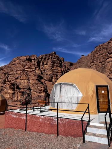 Golden Galaxy Luxury Camp