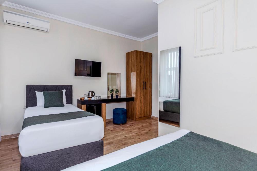 La Pera Suites Hotel