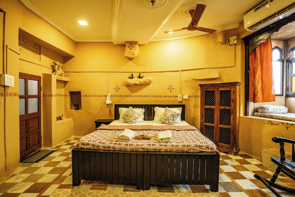 Hotel Surja Jaisalmer