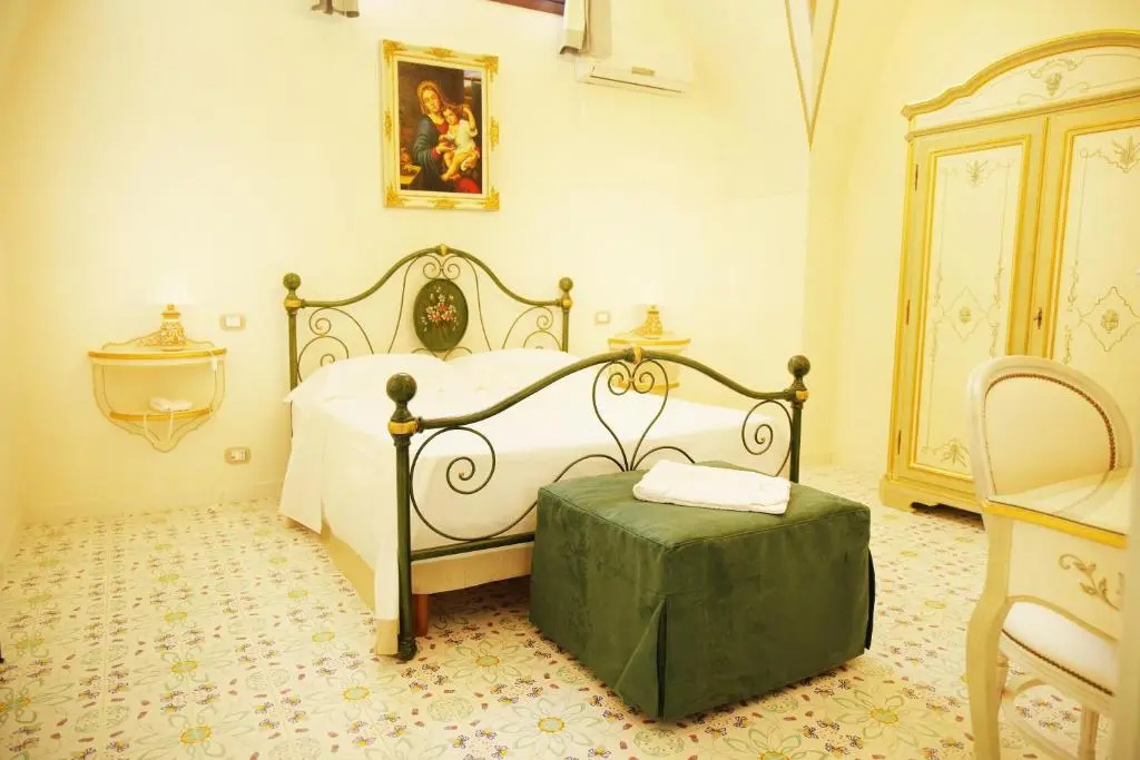 General 33 of 34