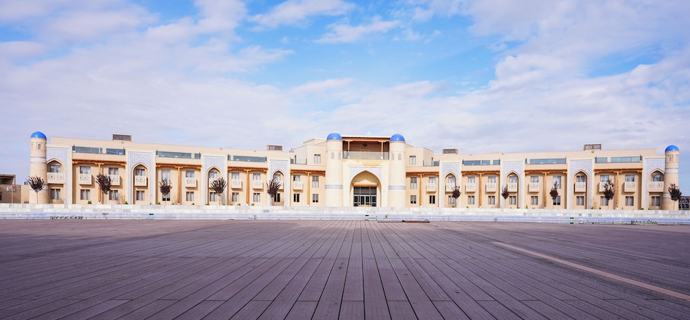 Exterior of Arda Miraj