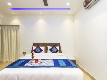 OYO 2132 Apartment Aditya Residency