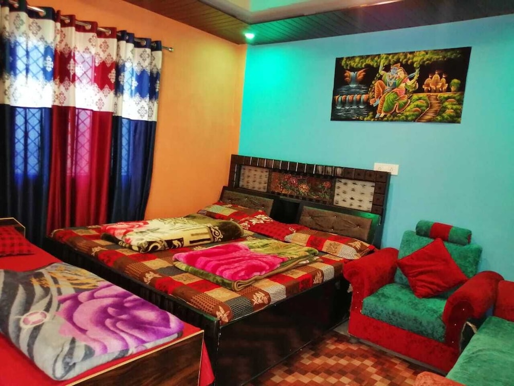 Shri Narayan Tourist Lodge