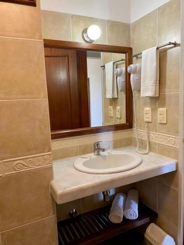 Hotel Colonia 18