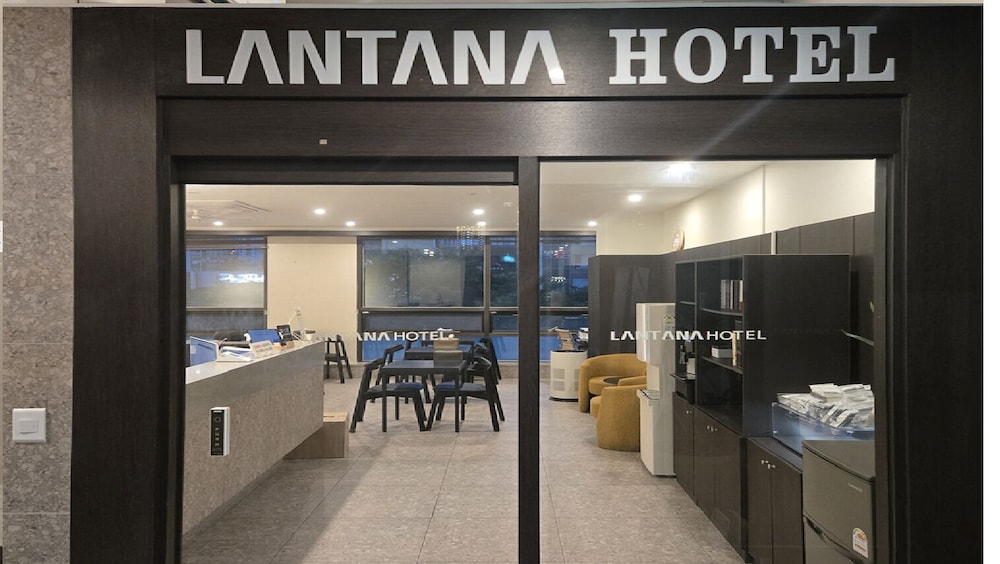 Hotel Lantana