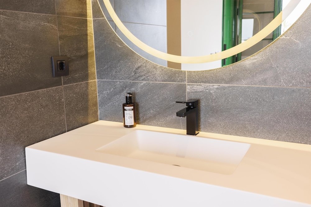 General 238 of 533