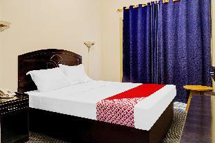 Image of Super OYO 800 Moon Creek Hotel