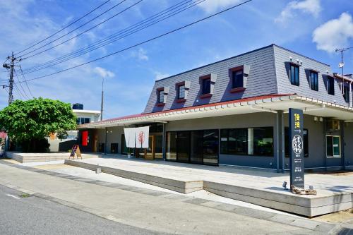 Exterior of Denpaku Akakina Hotel