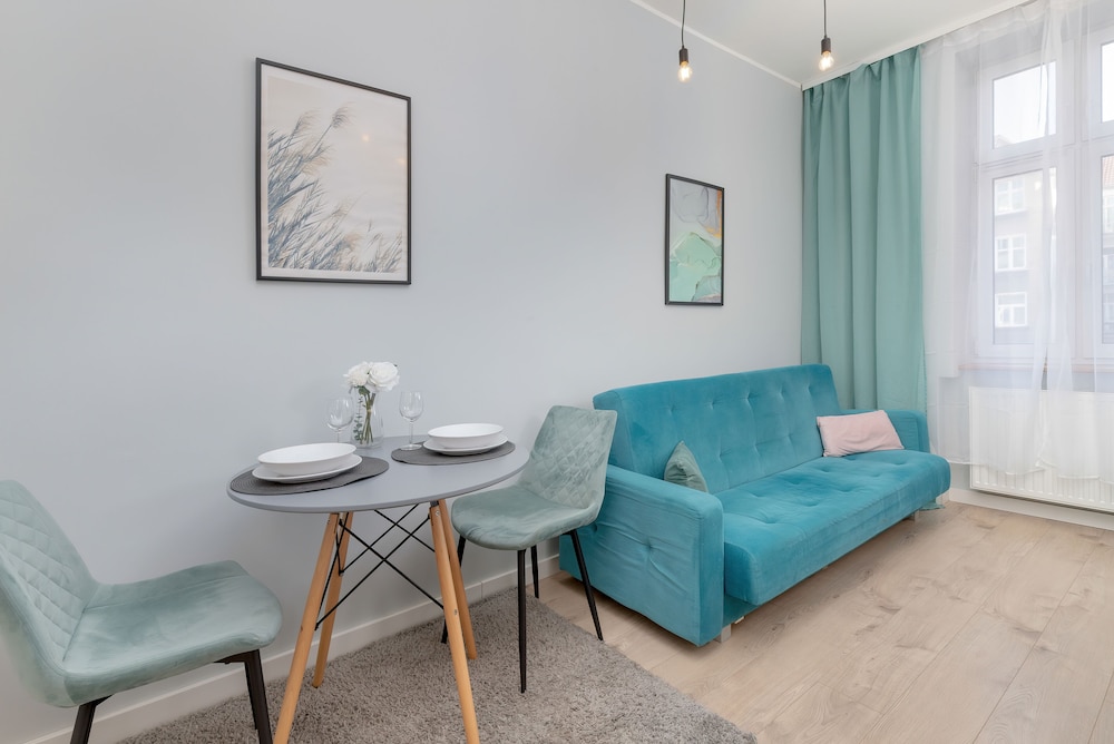 Cozy Studio Seredyskiego by Renters