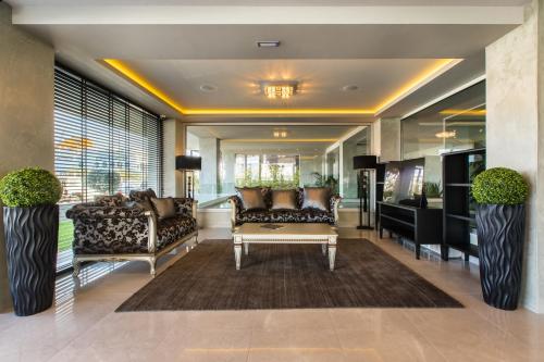 Exterior of Oniros Residences
