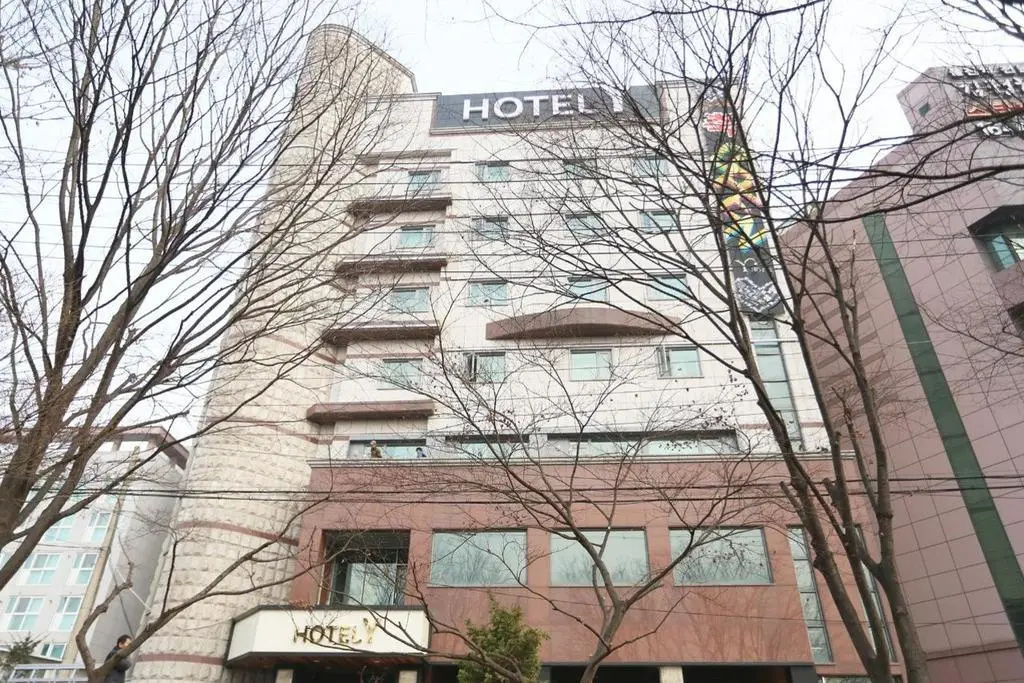 Business Y Hotel