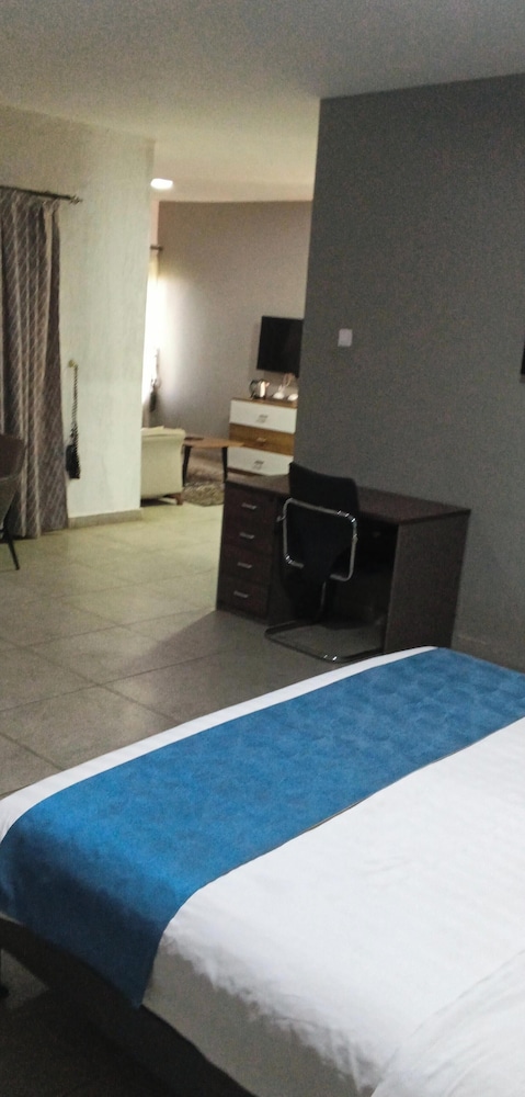 Peach City Hotel