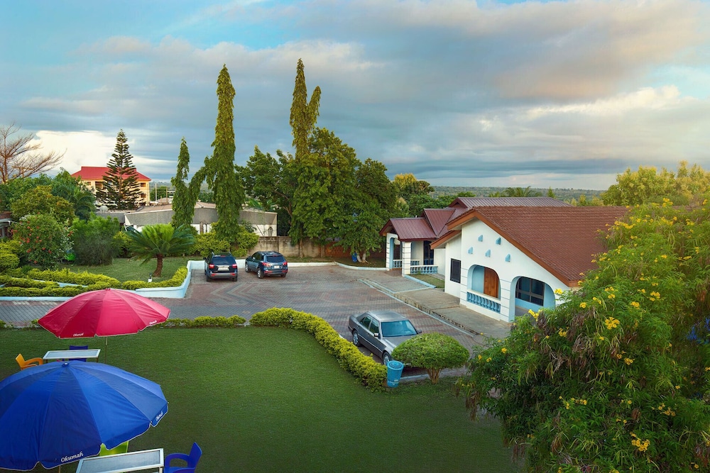 Okumah Executive Lodge & Conference Centre