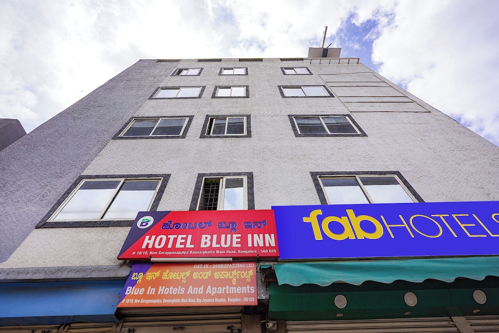 Fabhotel Blue Inn Apartments