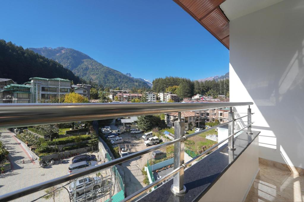 Hotel Skyline Manali