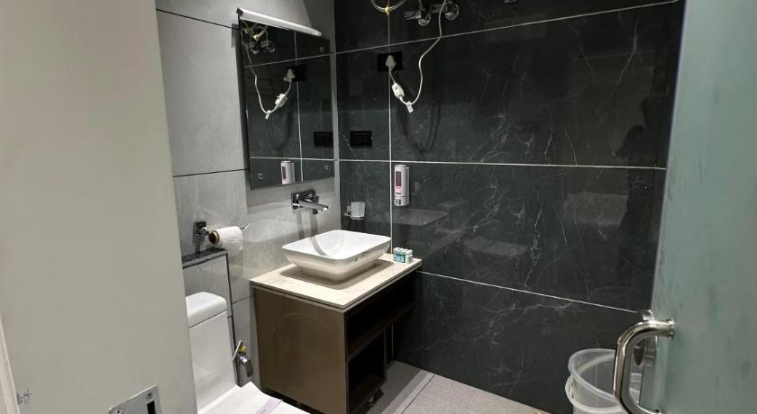 General 31 of 33