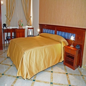 Ypsigro Palace