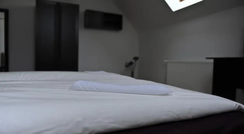 Hotel Pension Verona Airport
