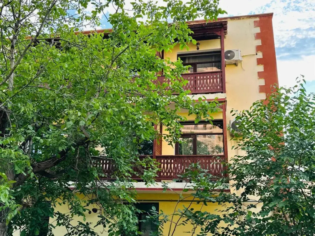 Armenia Hotel