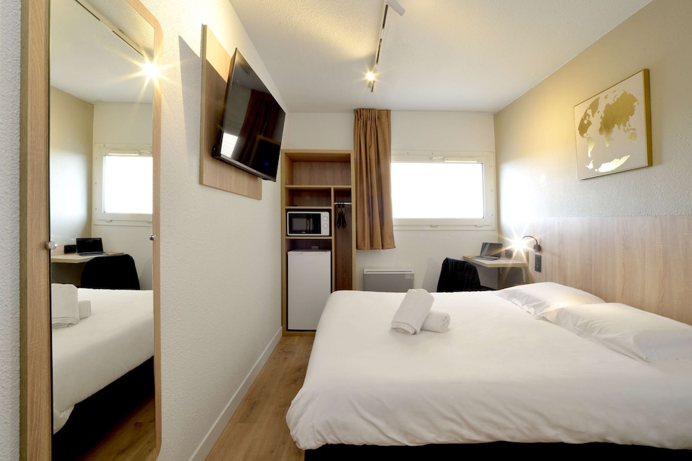 Exterior of Kyriad ECO Lille SUD - Noyelles-Godault