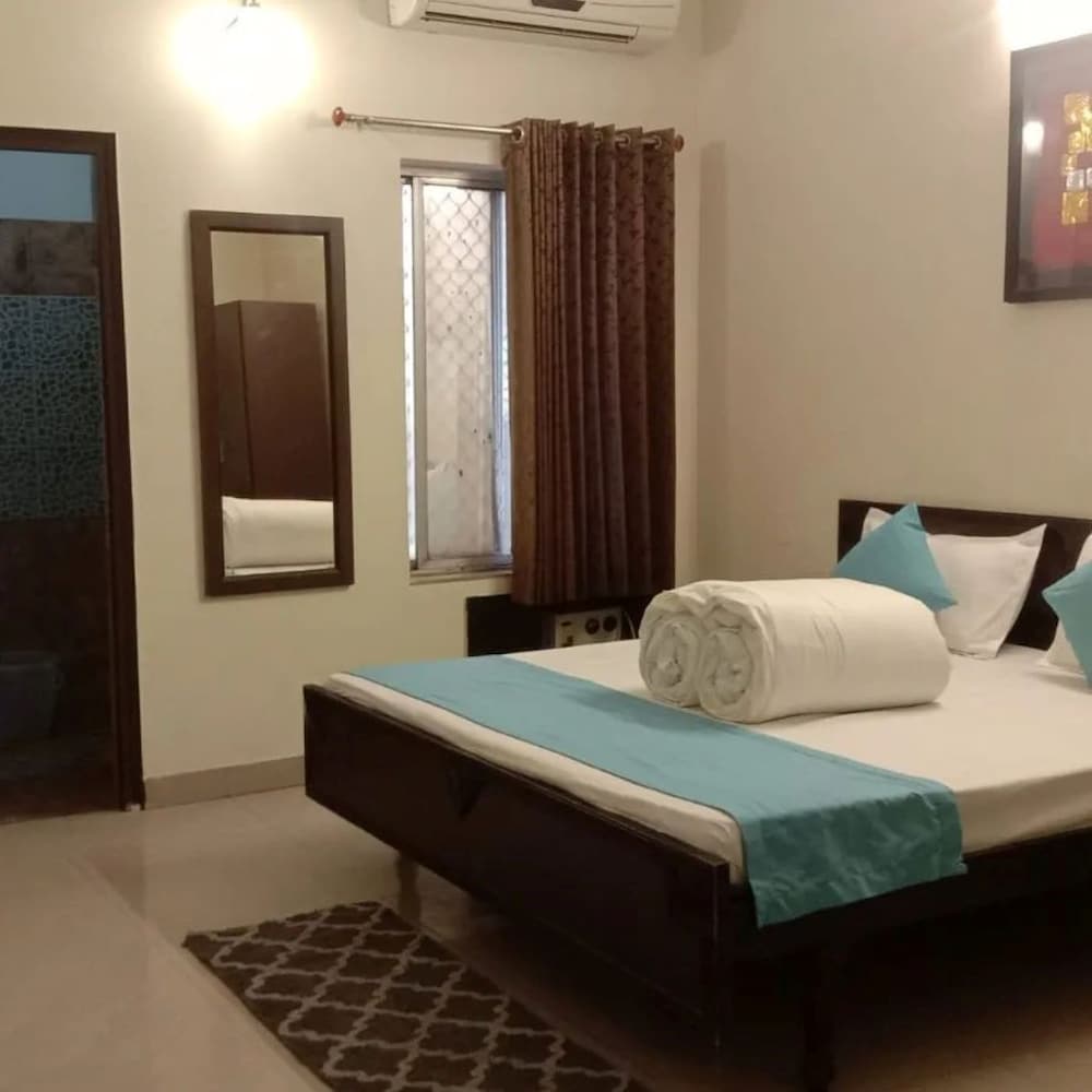APS Hotel Utsav
