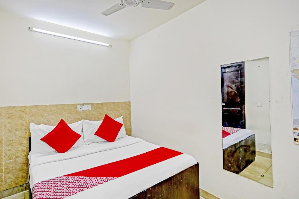 OYO 84072 Os Hotel