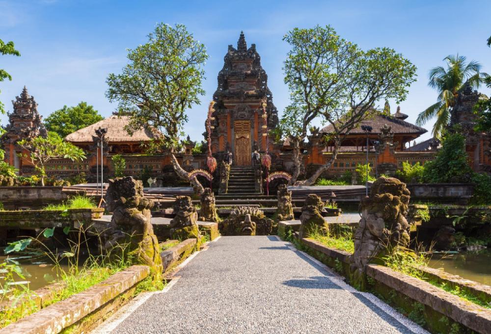 TS Ubud