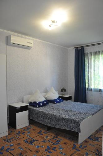 Hotel Lazurniy