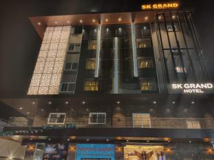 Sk Grand Luxury Hotel