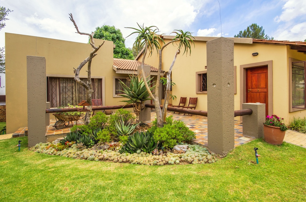 Africlassic Rivonia by BON Hotels