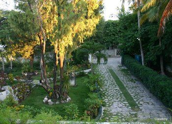 Photo of Le Jardin Hotel