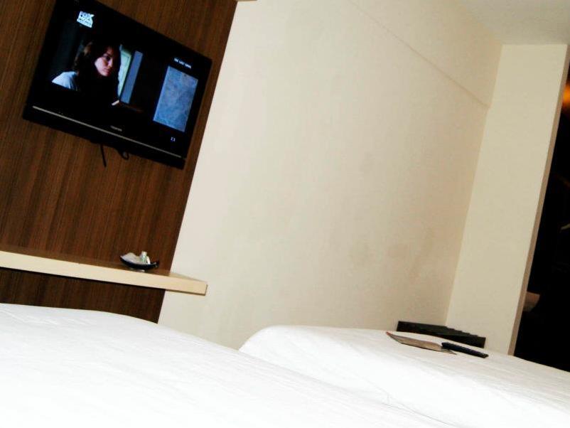 New Regent Hotel & Restaurant