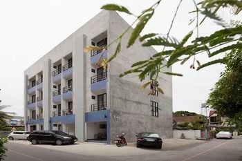 Paradee Residence