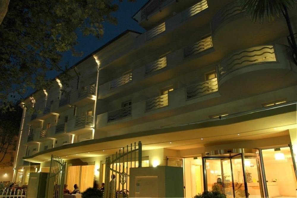 Hotel Roma Cervia 3
