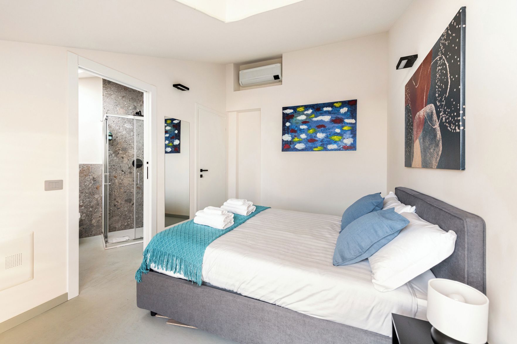 Photo of Luxury Penthouse 2 Bedooms 2 Bathrooms