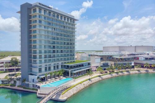 Image of Renaissance Cancun Resort & Marina