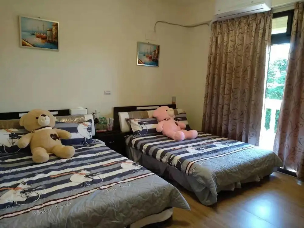 988 Homestay V