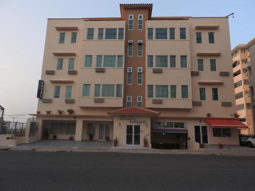 Exterior of Dreams Miramar
