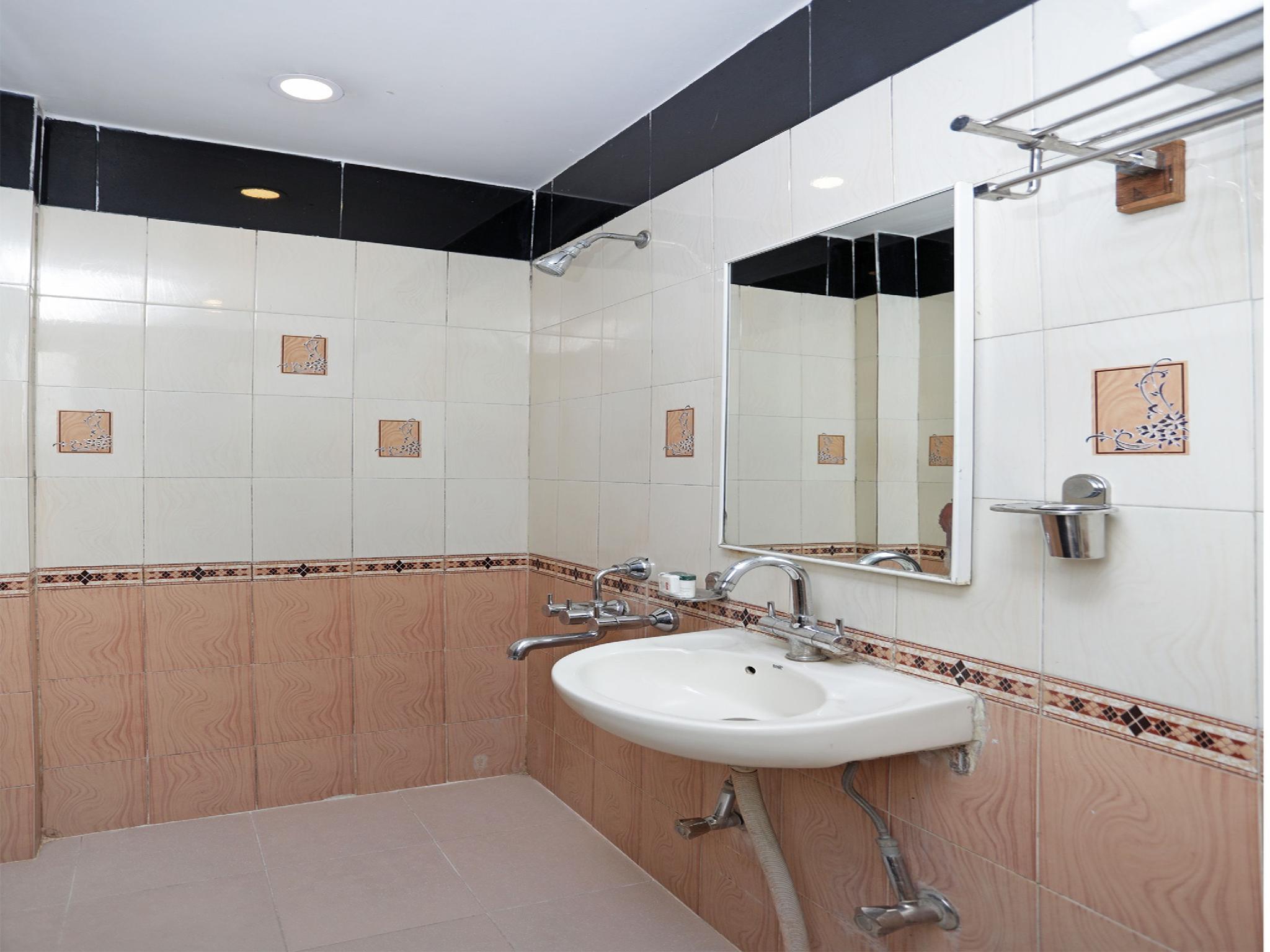 OYO 603 Hotel Swasti