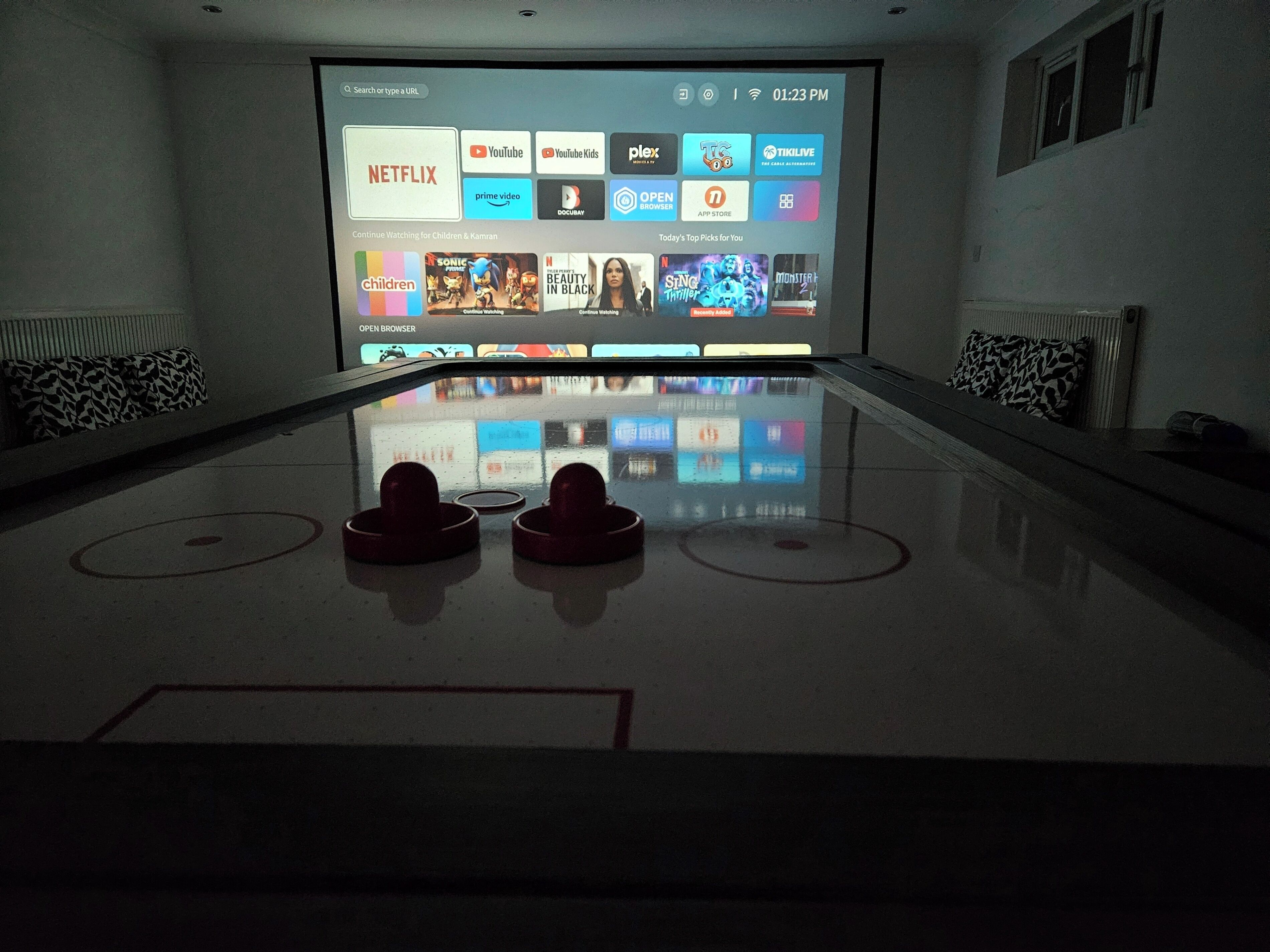 Annexe Pool Table air Hockey, Table Tennis, Movie