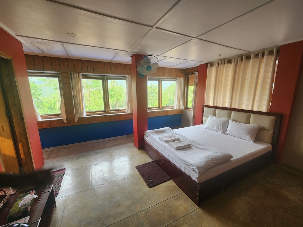 Labah Tong Hill Resort Bandarban