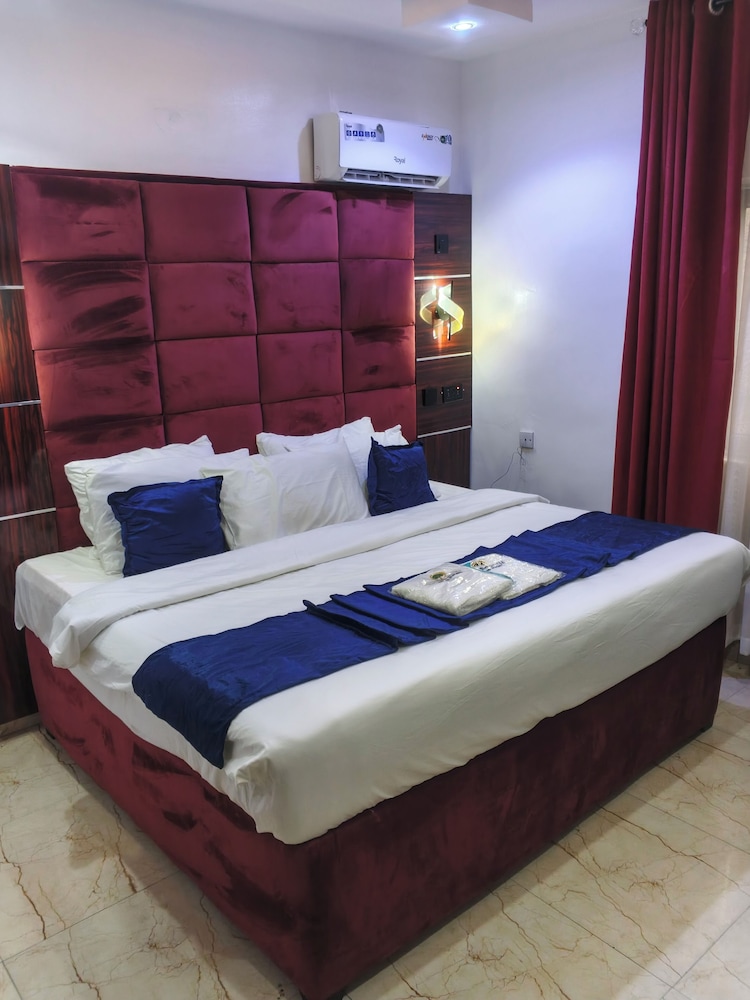Thereignvella suites and apartments