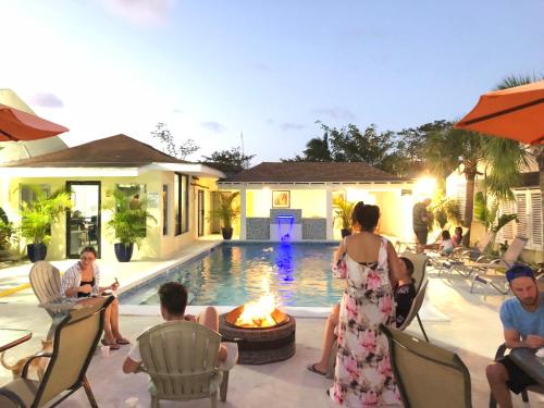 Photo of The Colony Club Inn & Suites