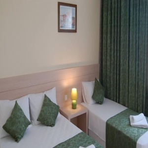 As Queen Beach Hotel