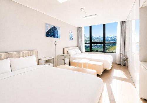 Uh Flat the Songdo