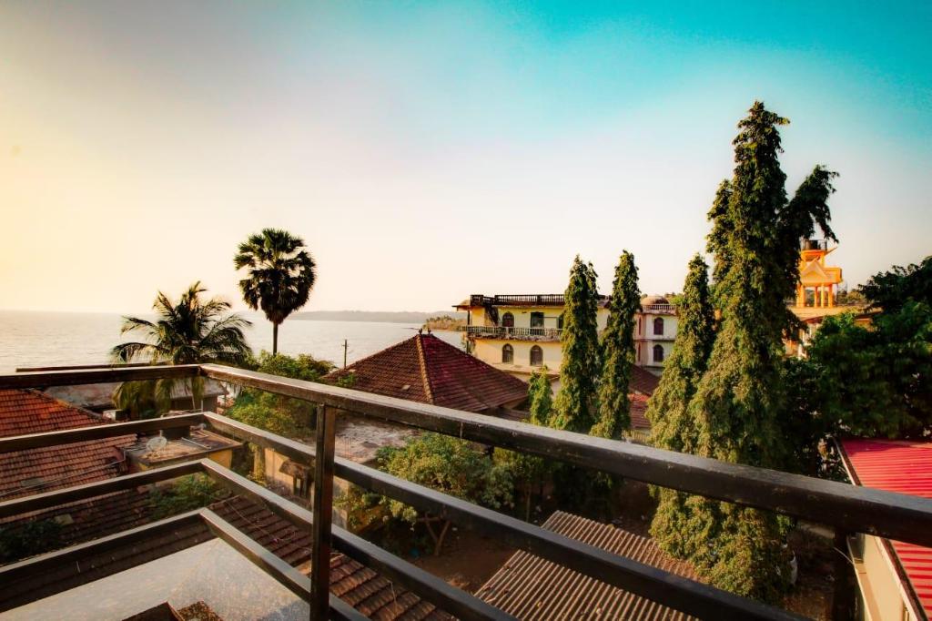 UPAR Hotels Bambolim Beach Goa